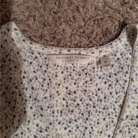 Victoria’s Secret Country -RARE - Picture 2 of 2